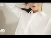 出差订错房间三人同住-淫荡秘书被两个肉棒填满屁眼-前后夹击