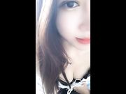 黑丝情趣罕见姨妈秀，性感裸舞手抠道具玩骚逼，姨妈往外流