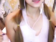 年轻嫩妹女大学生灬戏精和炮友玩捆绑 口交啪啪 很是淫荡