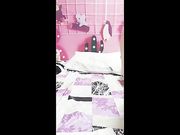 少妇白洁与小浪女，露脸双女激情很有味道，舔逼吃奶玩屁眼，道具抽插高潮喷水真刺激