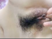 小情侣出租屋露脸爱爱自拍女友真不错波大肤白最主要还是馒头B二指禅就给搞高潮了