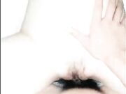 受不了挑逗 我把大二白虎干妹妹给干了 无套速插白嫩浪穴