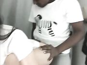 天津骚妹和黑鬼商场试衣间啪啪自拍流出