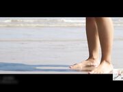 丰满肥臀沙滩全裸露出做爱