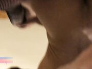 气质美女大学生宾馆约炮馒头B夹成一条缝还是无毛的扒开阴唇进入搞出好多白浆