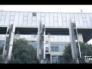 水电工情难自制-修完水电还有休息女屋主动身体