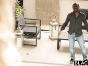 Blacked呈献：在两根大黑屌蹂躏后，Mia Malkova被玩坏了