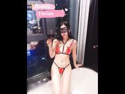 【极品反差婊】推特女神爱丝袜Vivian姐定制版流出