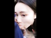 公园晨跑路边搭讪漂亮妹子 在树荫下野战不时有人路过非常刺激