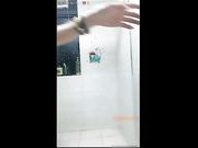 偷约男友哥们勾引他说来陪嫂子玩玩操死小骚逼,快射我逼里