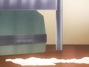 被母亲朋友们看见正在撸管