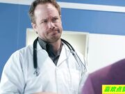 性感尤物护士Alina Lopez被她的病人给操了