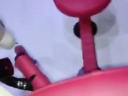 网络红人美美中俄混血大美妞，情趣房性爱椅，道具抽插高潮喷水，莞式十八舔草半空飞人